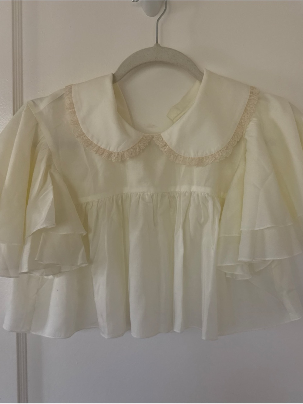 Girls Cream Ruffle-Sleeve Blouse with Lace-Trim Collar